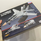 Modèle de Chasseur F-14 - Modèle d'Avion Détailé avec Support, Idéal pour les Passionnés Militaires & Cadeau Parfait, Kit de Construction Avion Militaire | Modèle Réaliste d'Aéronef | Kit de Modélisme Aérien